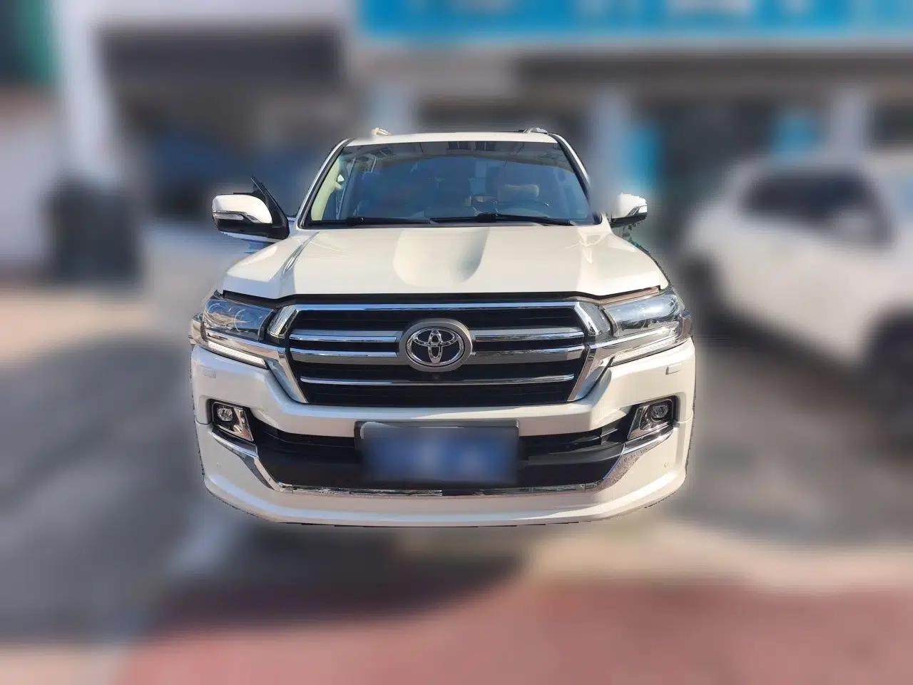 Toyota Land Cruiser (Parallel import) Land Cruiser 2019, 4.0 automatic, 7 seats — миниатюра 2