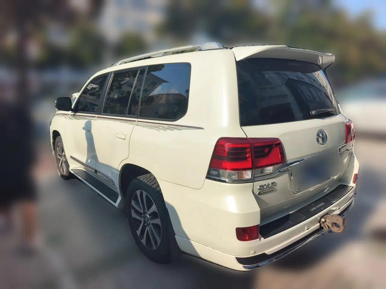 Toyota Land Cruiser (Parallel import) Land Cruiser 2019, 4.0 automatic, 7 seats — миниатюра 4
