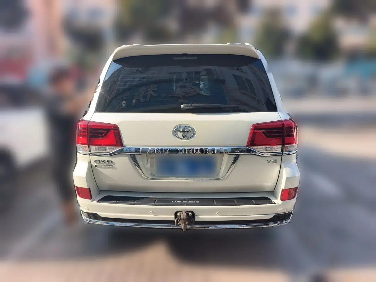 Toyota Land Cruiser (Parallel import) Land Cruiser 2019, 4.0 automatic, 7 seats — миниатюра 5