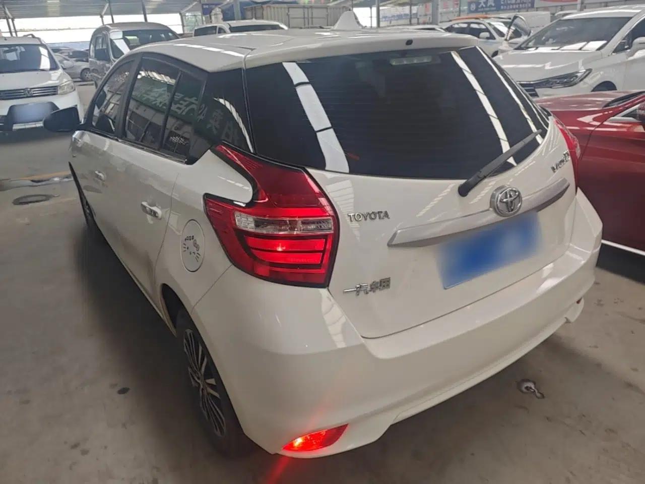 Toyota Vios FS 2017 1.5L CVT Fengchi Edition — миниатюра 4