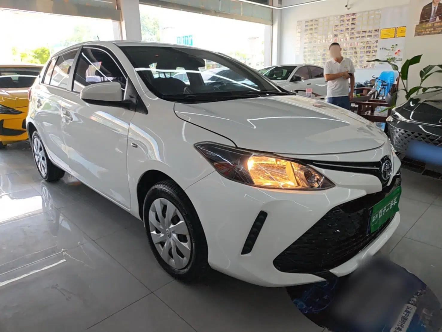 Toyota Vios FS 2017 1.5L CVT Fengchi Edition — миниатюра 3