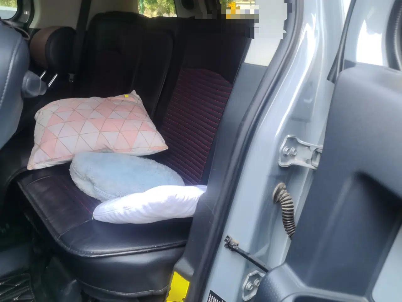 Toyota FJ Cruiser FJ Cruiser 4.0 Automatic 5-Seater — миниатюра 17