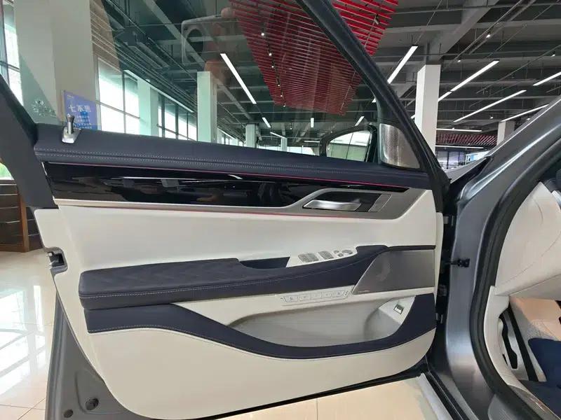 2021 BMW 7 Series 740Li xDrive Executive M Sport Package — миниатюра 38