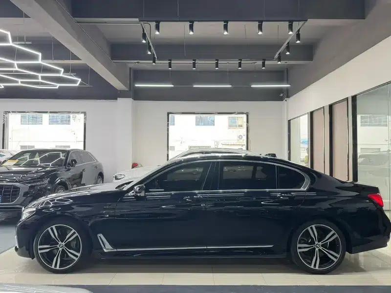 2018 BMW 7 Series 750Li xDrive M Sport Package — миниатюра 3