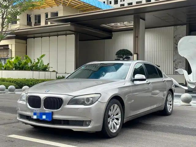 BMW 7 Series 2009 740Li Luxury