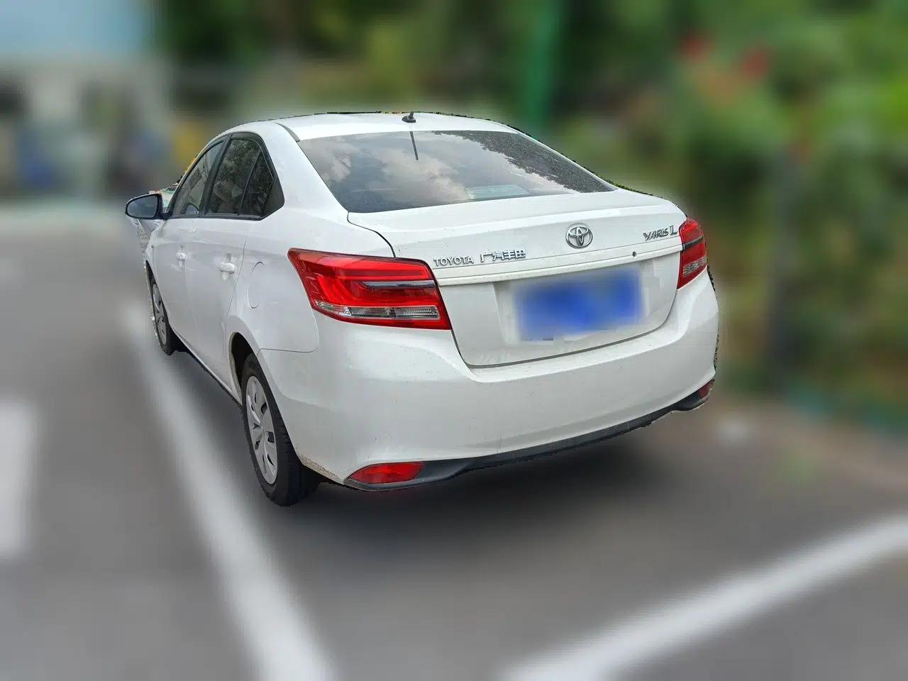 Toyota YARiS L Zhi Xiang 2017 1.5E CVT Dynamic Edition — миниатюра 4