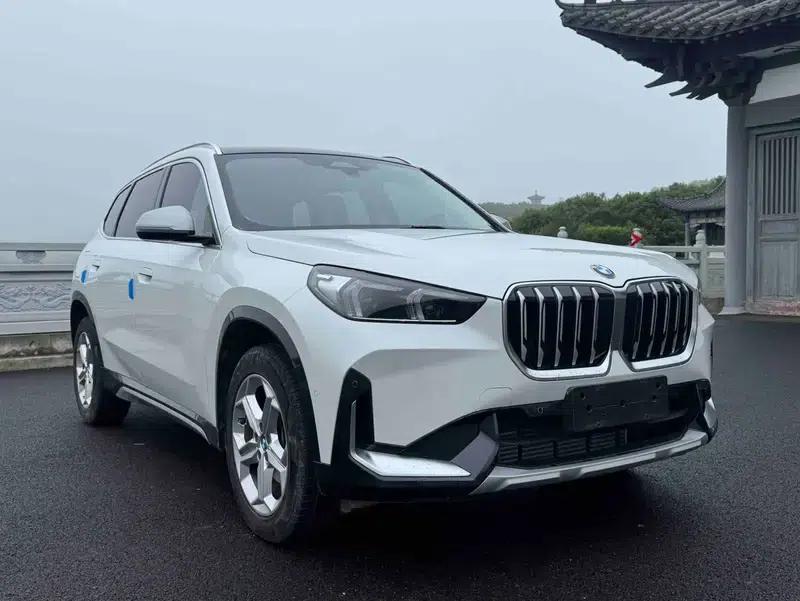 2023 BMW X1 sDrive20Li X Design Package — миниатюра 3