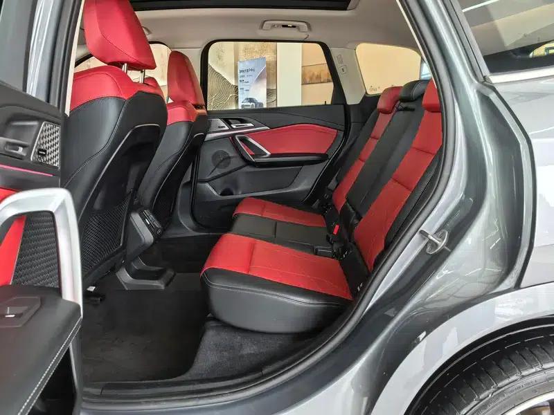 2023 BMW X1 sDrive25Li X Design Package — миниатюра 10