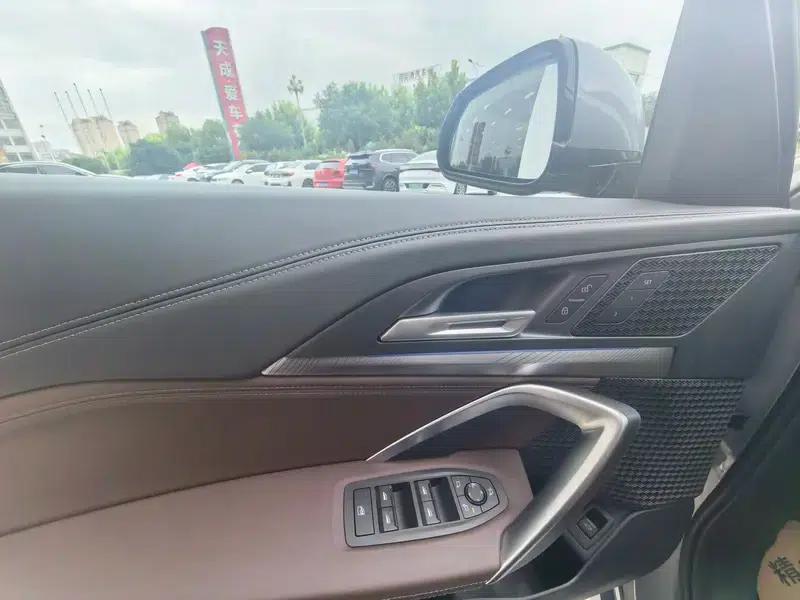2023 BMW X1 xDrive25Li M Sport Package — миниатюра 13