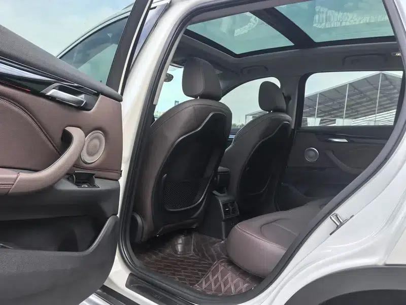 BMW X1 2022 sDrive20Li Premium — миниатюра 15