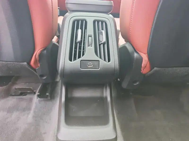 BMW X1 2025 sDrive25Li M Sport Package — миниатюра 8