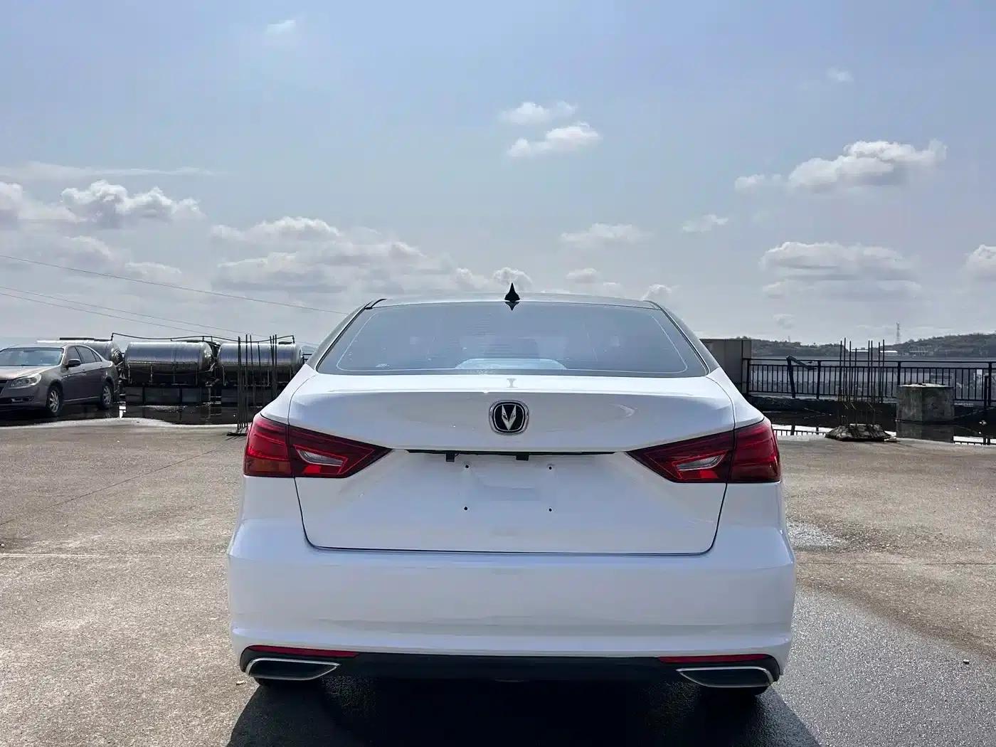 Ruicheng CC 2021 Blue Whale Edition 1.5T DCT Luxury — миниатюра 4