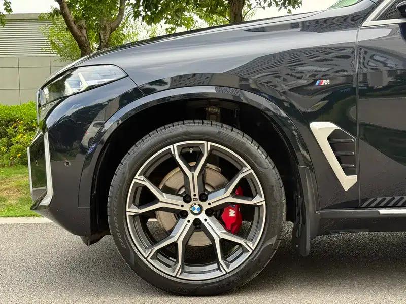 BMW X5 2023 xDrive30Li M Sport Package — миниатюра 10