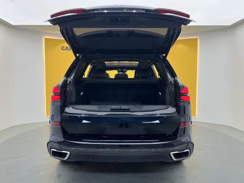 BMW X5 2024 xDrive 40Li Luxury Black Flame Limited Edition — миниатюра 3