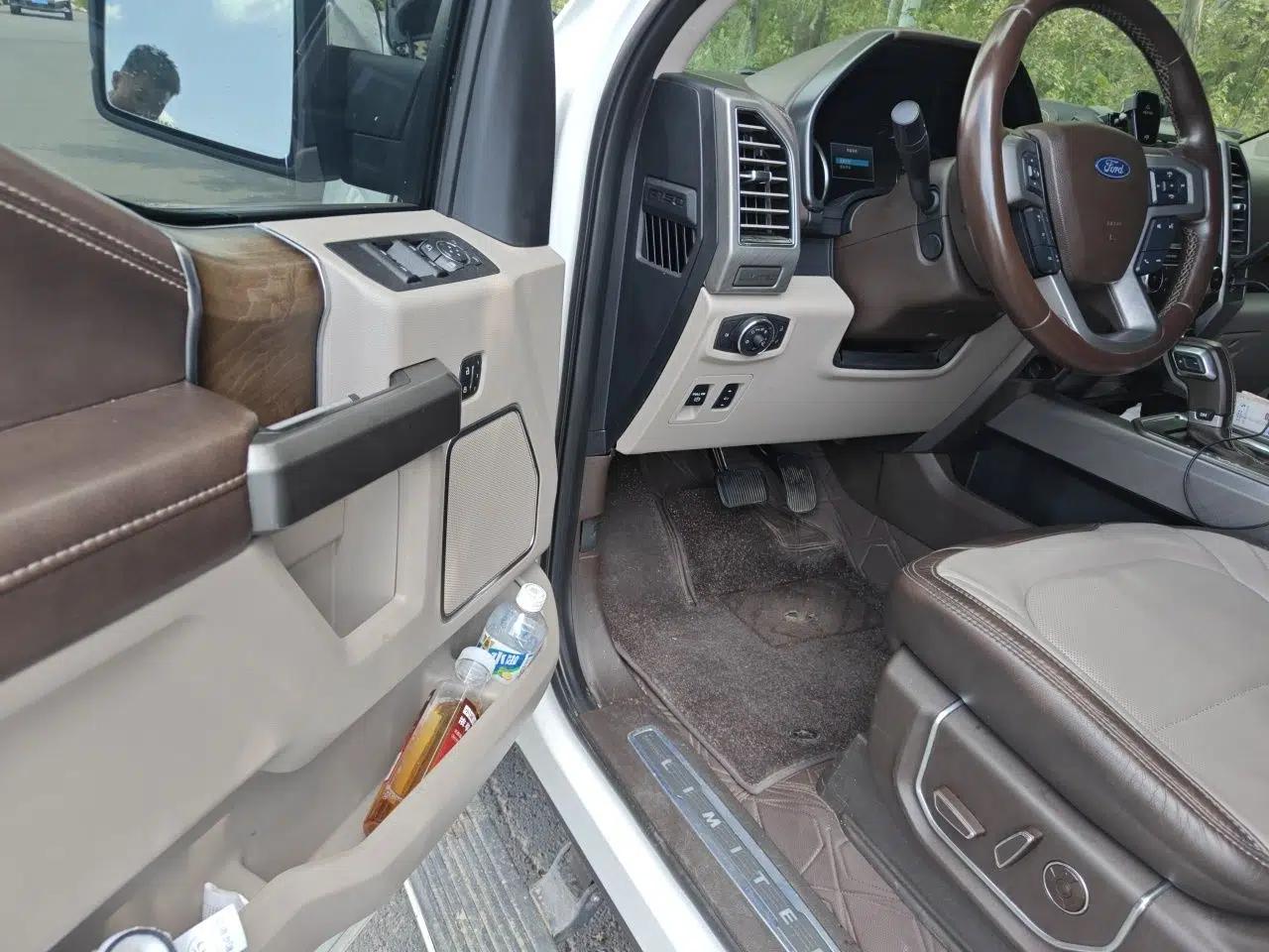 Ford F-150 Raptor 2019 3.5T LTD — миниатюра 16