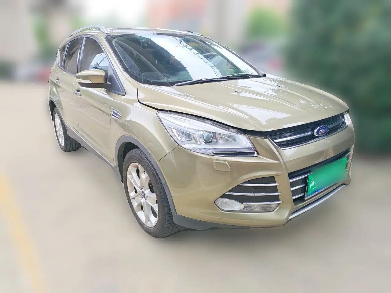 Ford Kuga 2015 2.0L GTDi Four-Wheel-Drive Sport Model — миниатюра 3