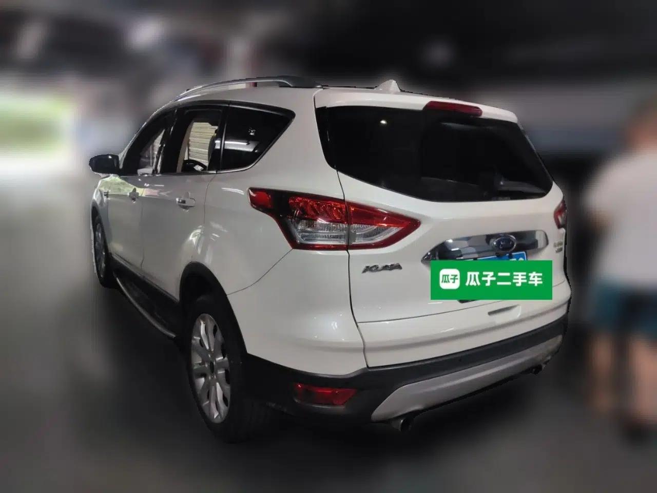 Ford Kuga 2015 1.5L GTDi Four-Wheel-Drive Elite Model — миниатюра 4
