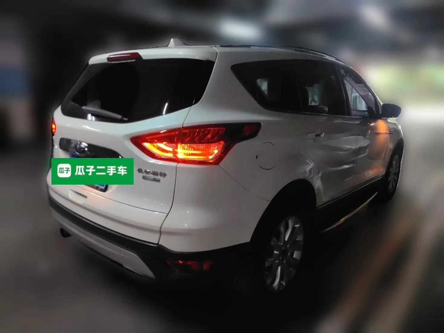 Ford Kuga 2015 1.5L GTDi Four-Wheel-Drive Elite Model — миниатюра 6