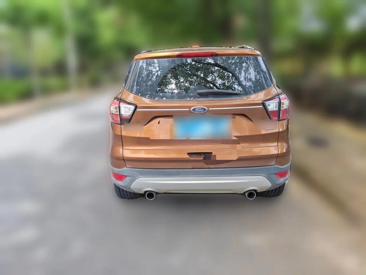 Ford Kuga 2017 EcoBoost 180 Two-Wheel-Drive Elite Trim — миниатюра 5