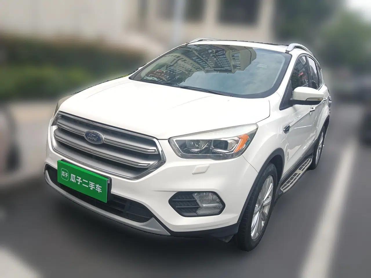Ford Kuga 2018 EcoBoost 245 Four-Wheel Drive Luxury Wing Model — миниатюра 1