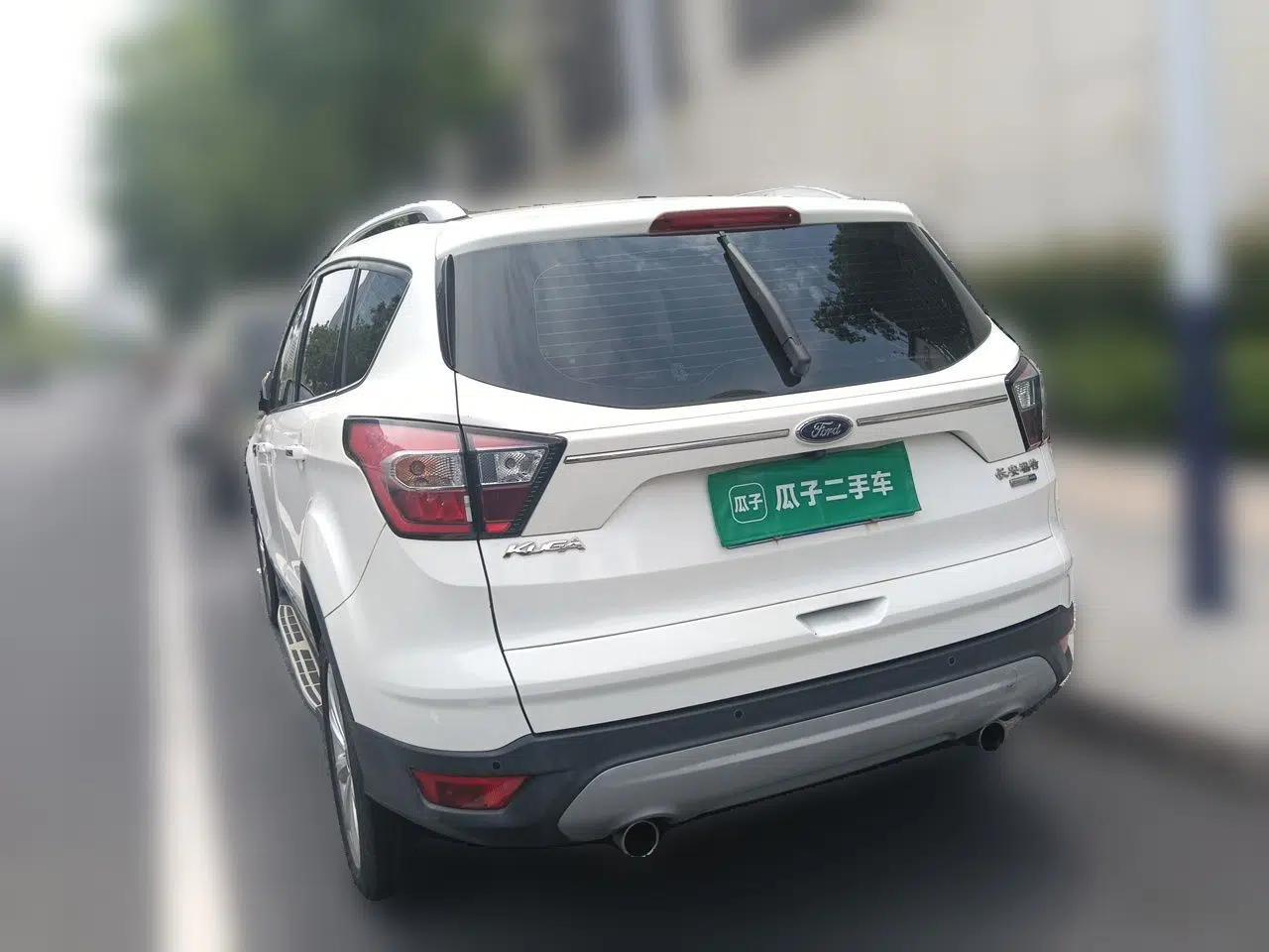 Ford Kuga 2018 EcoBoost 245 Four-Wheel Drive Luxury Wing Model — миниатюра 4