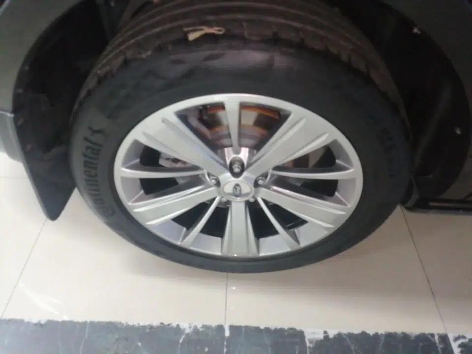 Ford Explorer 2018 2.3T Elite Edition — миниатюра 11