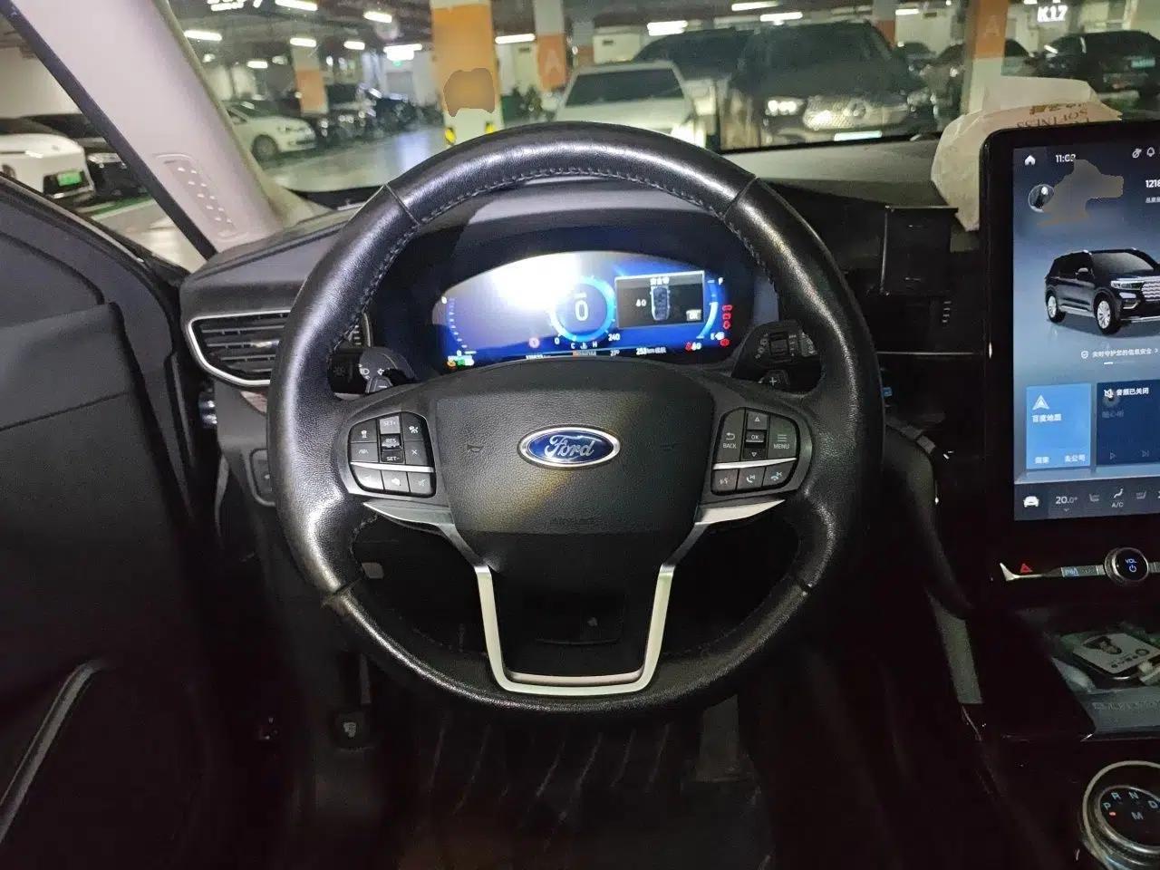 Ford Explorer 2020 EcoBoost 285 4x4 Titanium Edition 7-Seater — миниатюра 10