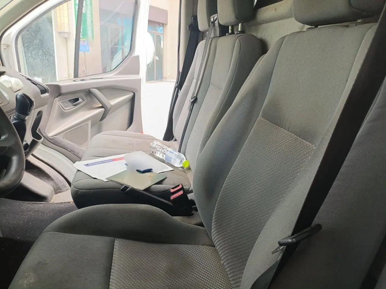 Ford Transit 2017 2.0T Diesel Van Mid-Chassis Mid-Roof China V Standard — миниатюра 17