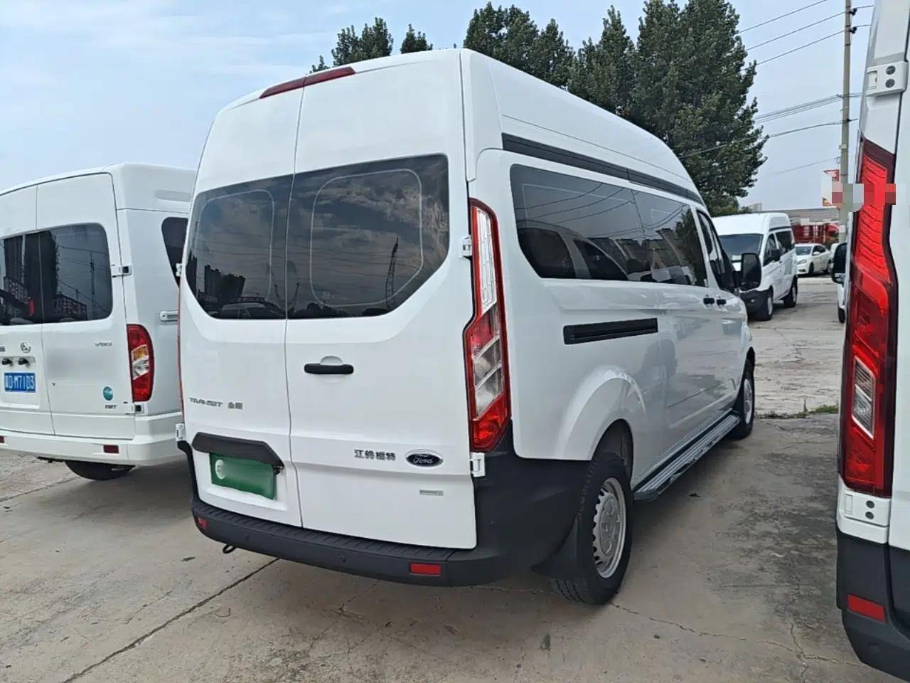 Ford Transit 2019 2.0T Gasoline Automatic Multi-Function Commercial Vehicle Mid-Roof 6-Seater China VI Standard — миниатюра 6