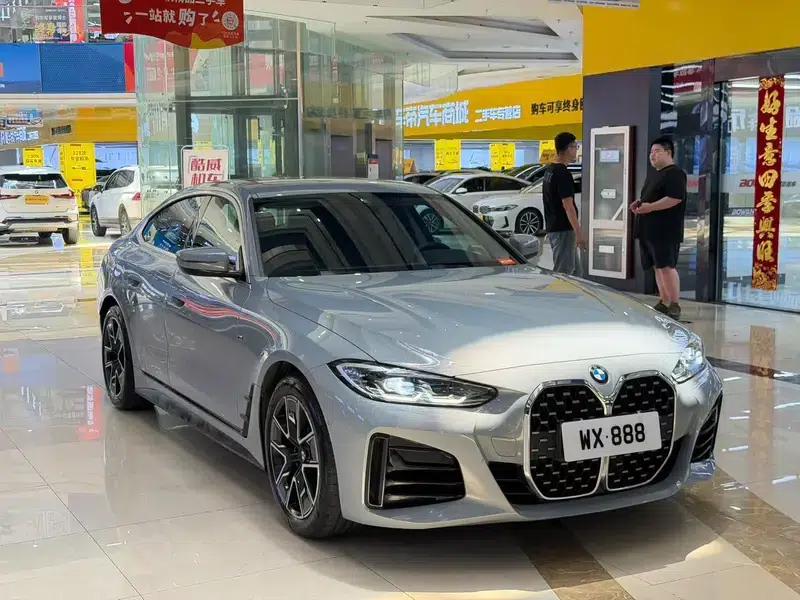 2022 BMW 4 Series 425i M Sport Package — миниатюра 3