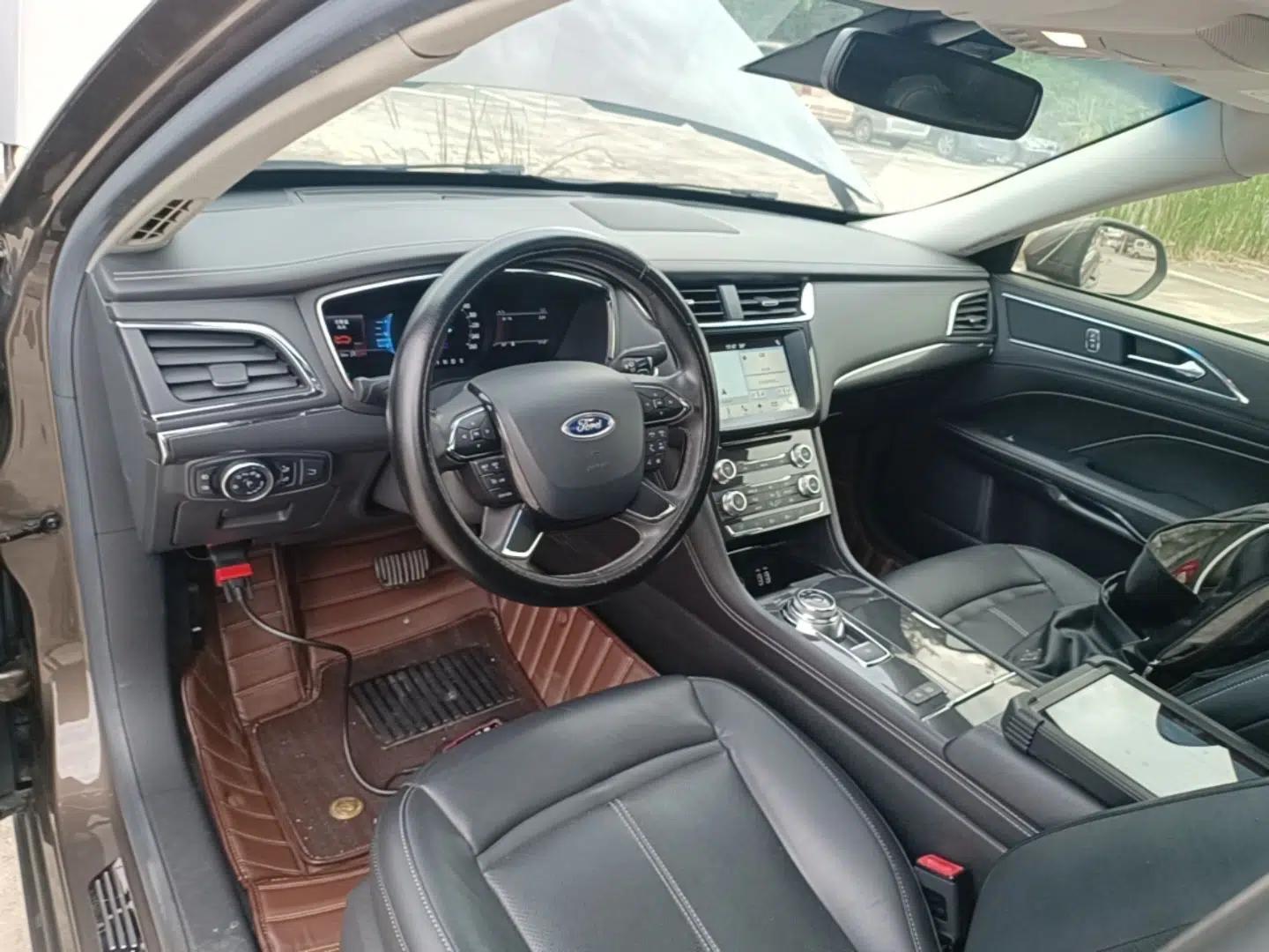 Ford Taurus 2017 EcoBoost 245 Fashion Edition — миниатюра 12