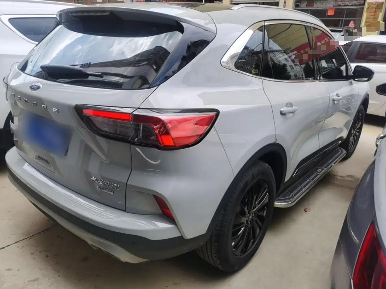Ford Escape 2024 EcoBoost 245 Four-Wheel Drive Prestige Model — миниатюра 6