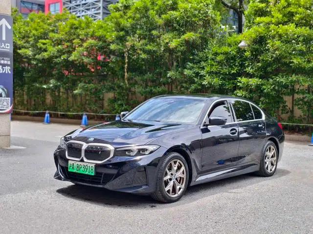 BMW i3 2023 eDrive35L