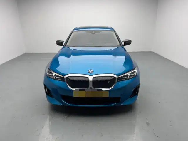 BMW i3 2022 eDrive35L — миниатюра 2