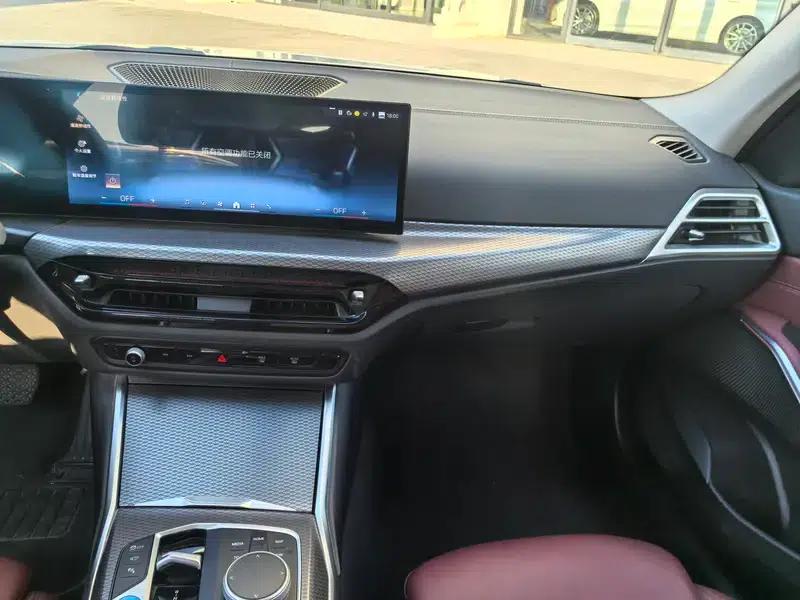 BMW i3 2025 eDrive40L Shadow Edition — миниатюра 8