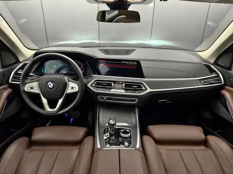 BMW X7 2021 Facelift xDrive40i Leading Luxury Package — миниатюра 7