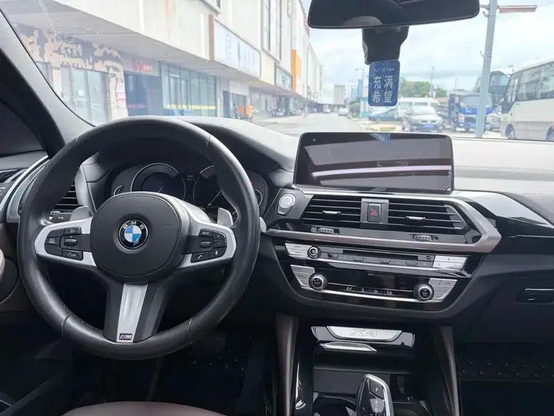 2019 BMW X4 xDrive25i M Sport Package — миниатюра 8