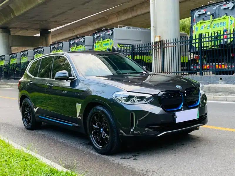 BMW iX3 2021 Leading Edition — миниатюра 3
