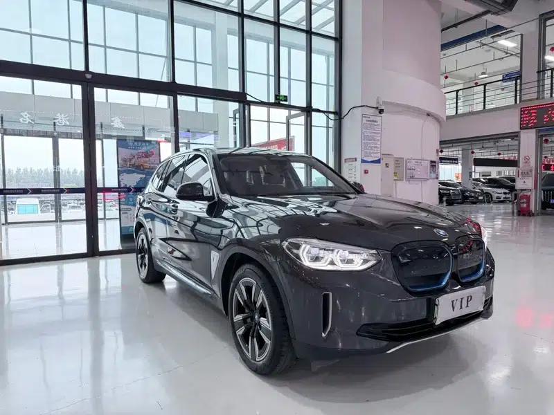 BMW iX3 2021 Facelift Leading Edition — миниатюра 3