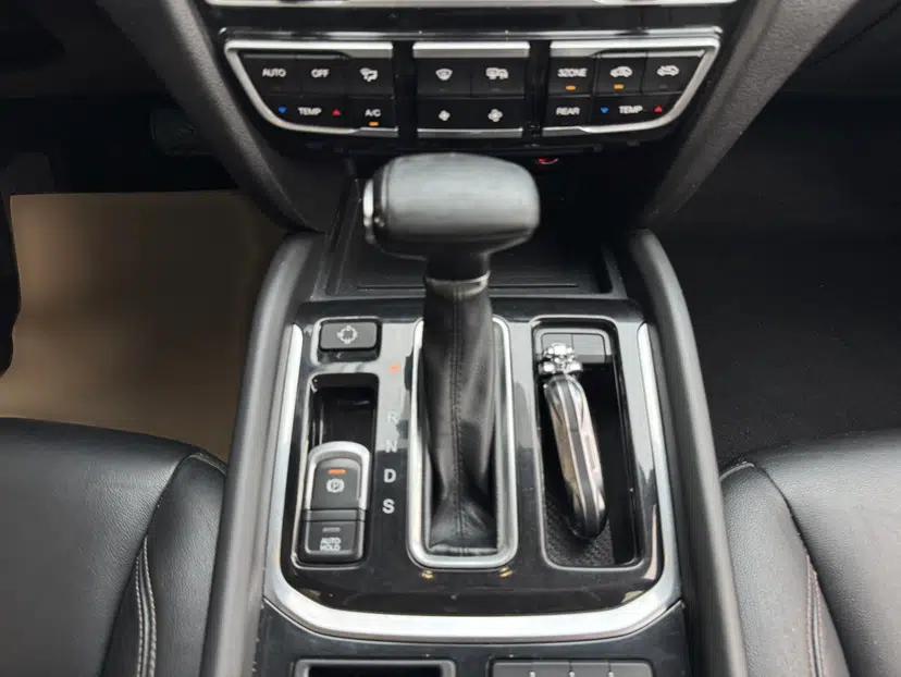GAC Trumpchi GS8 2017 320T Two-Wheel Drive Luxury Smart Connectivity Version (7 Seats) — миниатюра 25