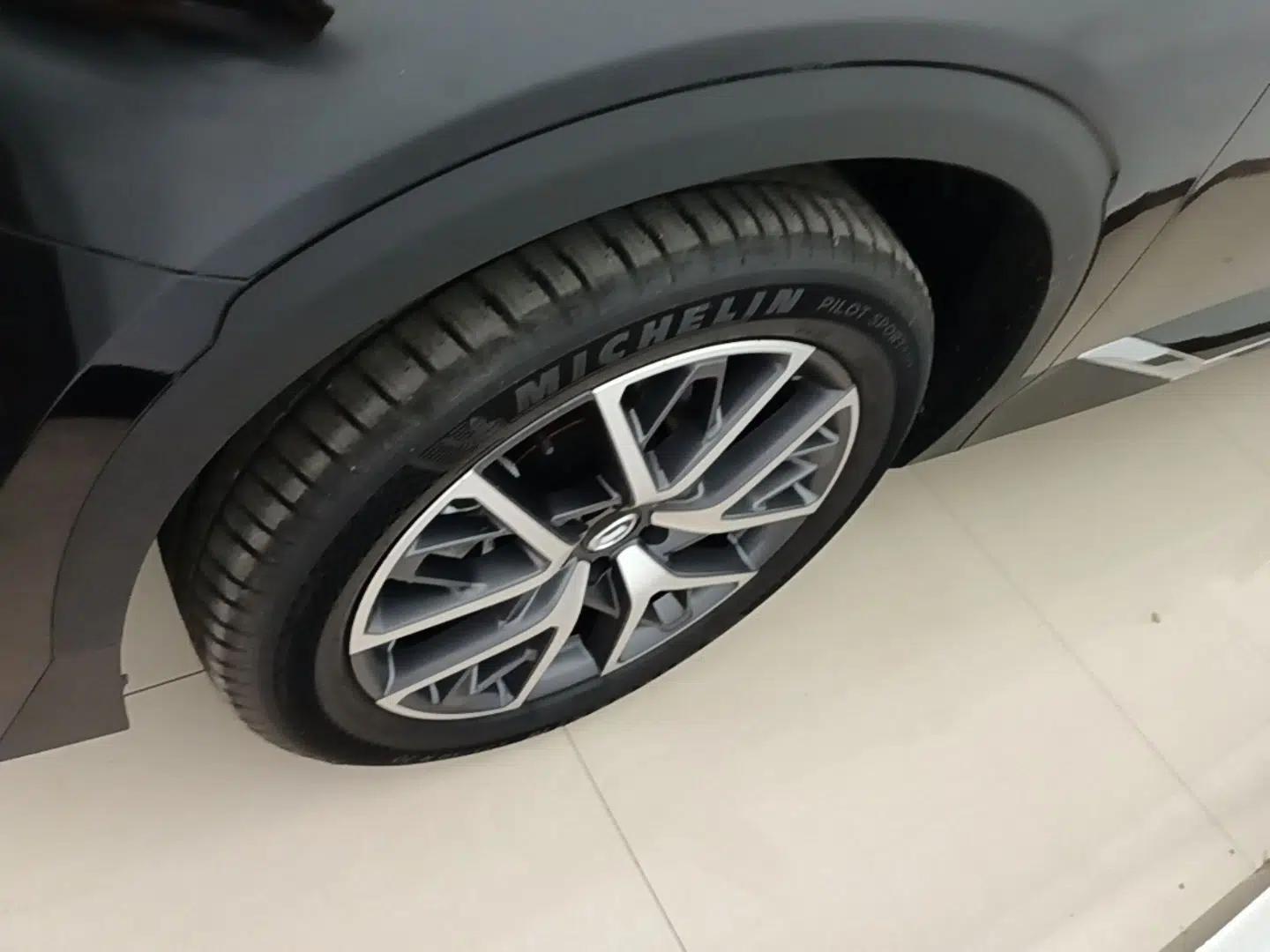 GAC Trumpchi GS8 2025 Linghang Series 2.0 TGDI Two-Wheel-Drive Luxury Edition 5 Seats — миниатюра 10