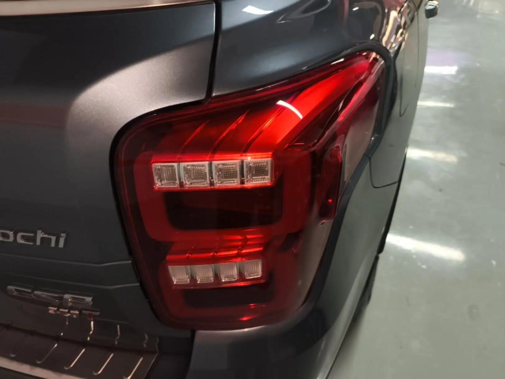 GAC Trumpchi GS8 2017 320T Two-Wheel Drive Luxury Smart Connectivity Version (7 Seats) — миниатюра 14