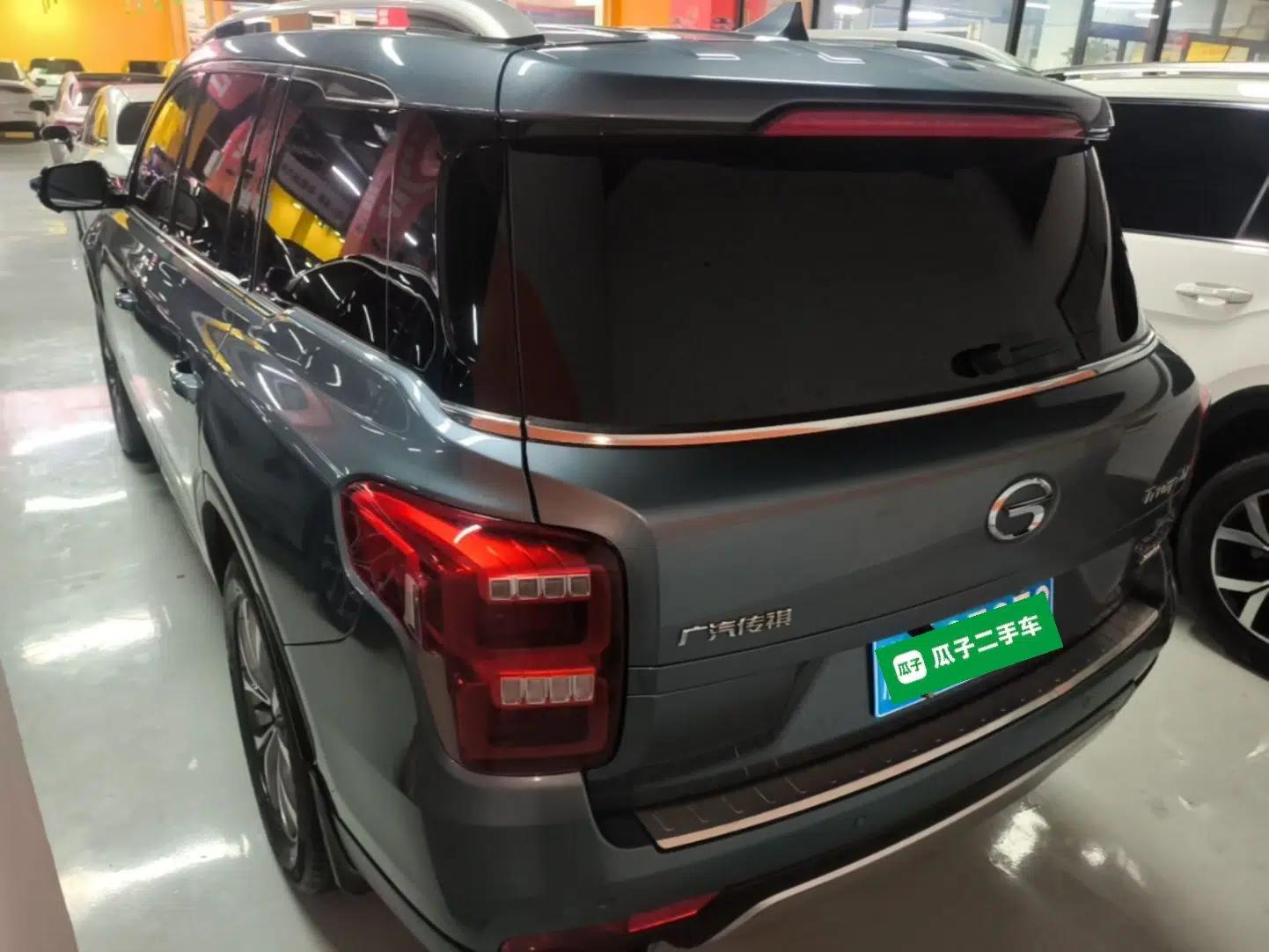 GAC Trumpchi GS8 2017 320T Two-Wheel Drive Luxury Smart Connectivity Version (7 Seats) — миниатюра 4