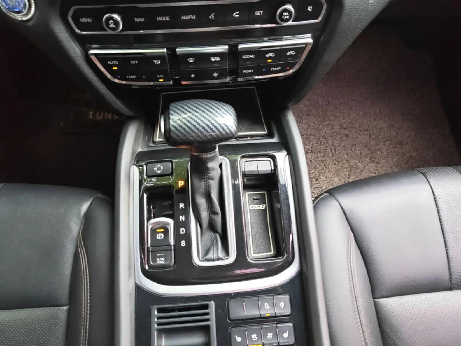 GAC Trumpchi GS8 2017 320T Two-Wheel Drive Luxury Smart Connectivity Version (7 Seats) — миниатюра 16
