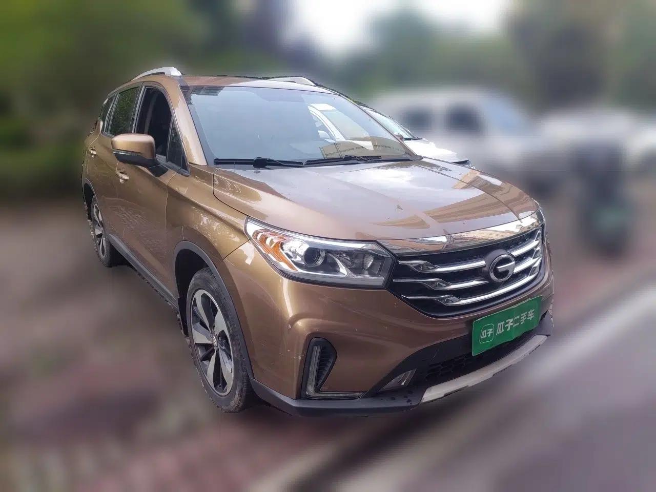 GAC Trumpchi GS4 2018 235T Manual Two-Wheel Drive Luxury Millionth Anniversary Edition — миниатюра 3
