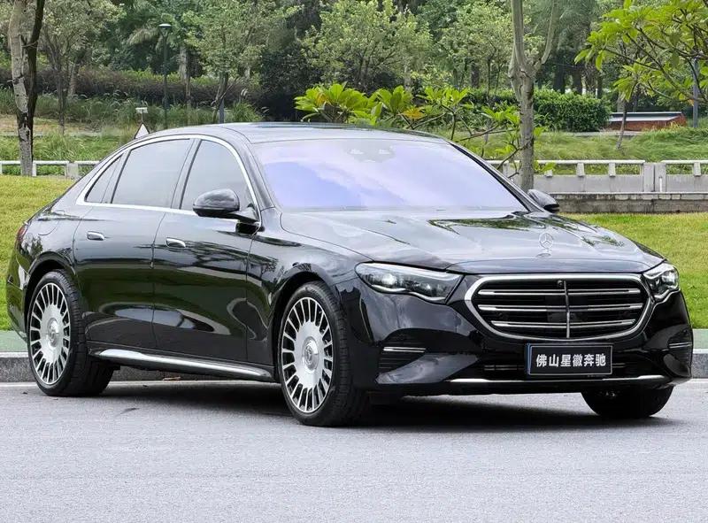 Mercedes-Benz E-Class 2025 E 300 L Premium Sedan — миниатюра 3