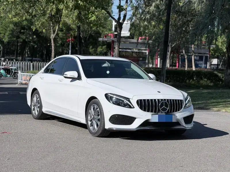 2018 Mercedes-Benz C-Class C 180 L Fashion Sport Edition — миниатюра 3