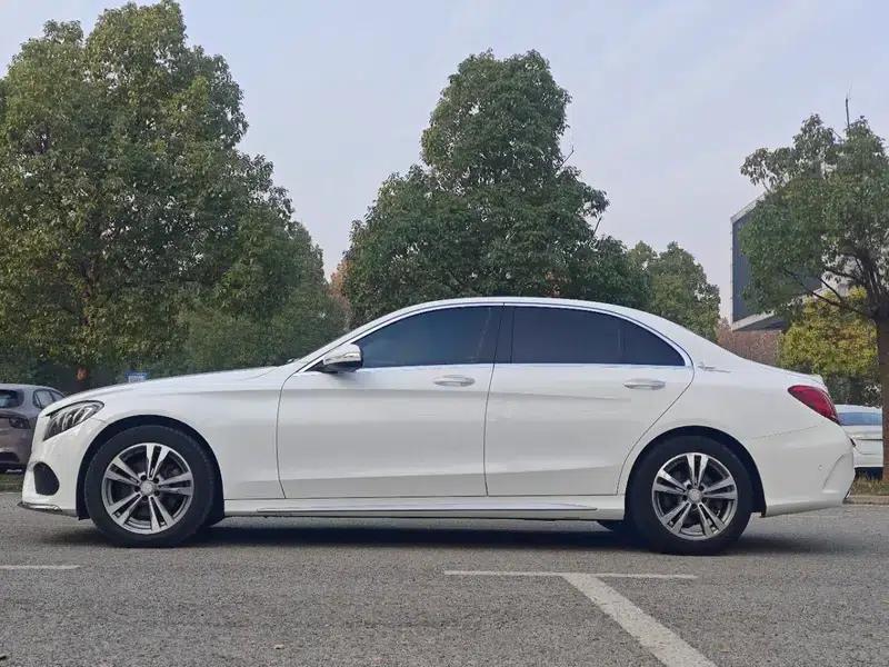 2017 Mercedes-Benz C-Class C 200 L Sport Edition — миниатюра 4