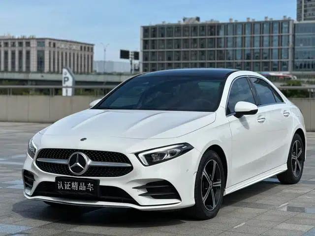 2022 Mercedes-Benz A-Class A 200 L Sport Sedan Fashion Edition