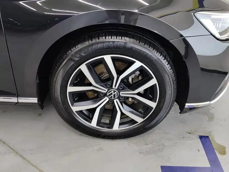 2020 Volkswagen Passat 330TSI DSG Leading Edition — миниатюра 6